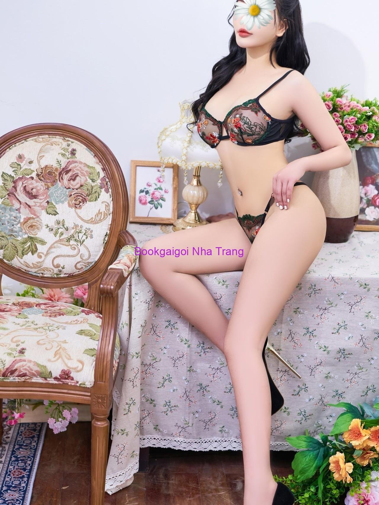 Gái Gọi Nha Trang Xinh Đẹp - Hải Yến Gái Dâm Body Nóng Bỏng Làm Tình Giỏi (10)