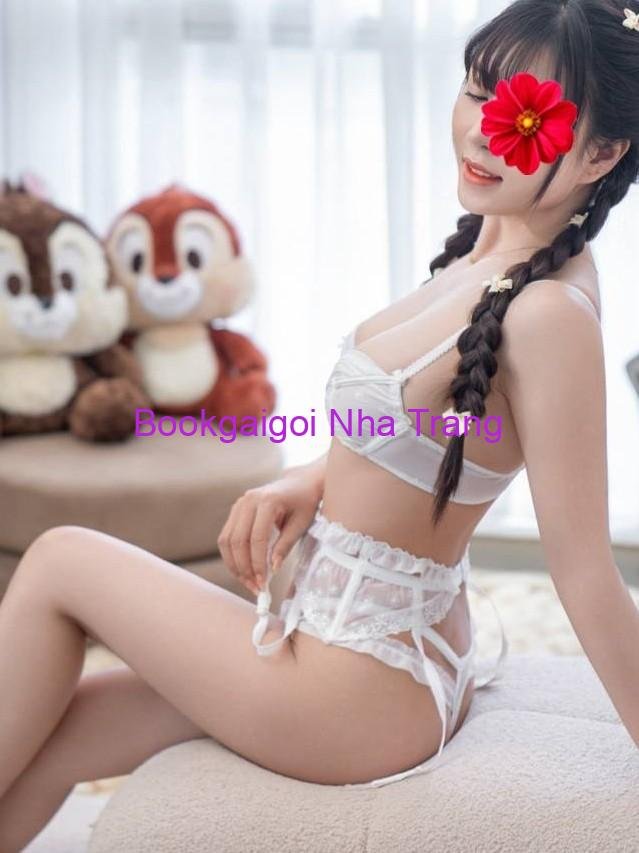Quỳnh Anh – Gái Gọi Xinh Nha Trang Duyên Dáng, Phục Vụ Tận Tâm (10)