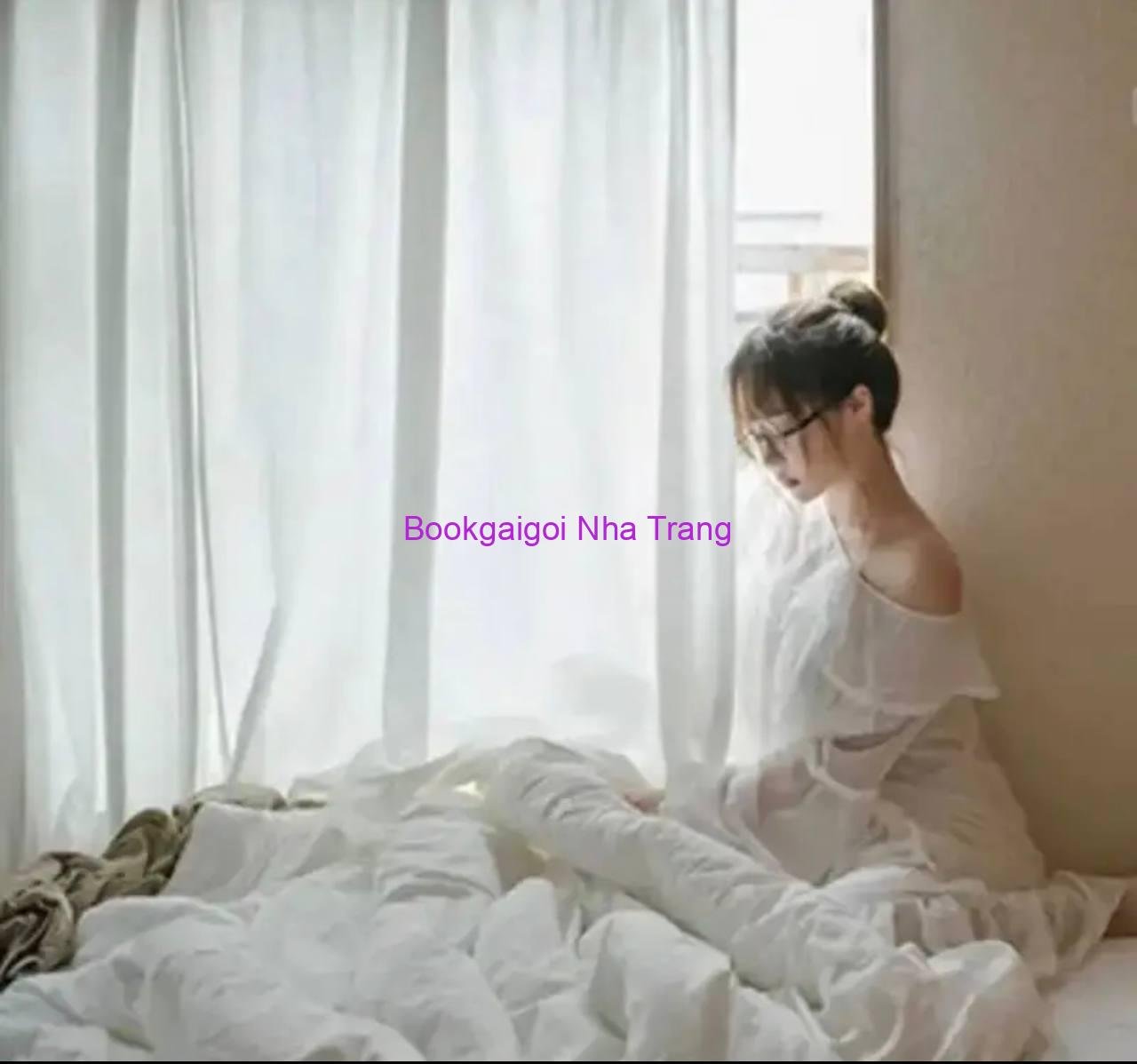 Quỳnh Chi – Gương Mặt Xinh Đẹp, Dáng Cân Đối Và Thân Thiện (2)