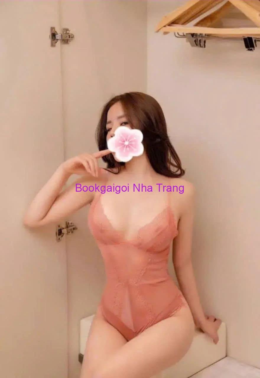 Thùy Trang – Gương Mặt Xinh Xắn, Dễ Thương Tại Nha Trang (10)
