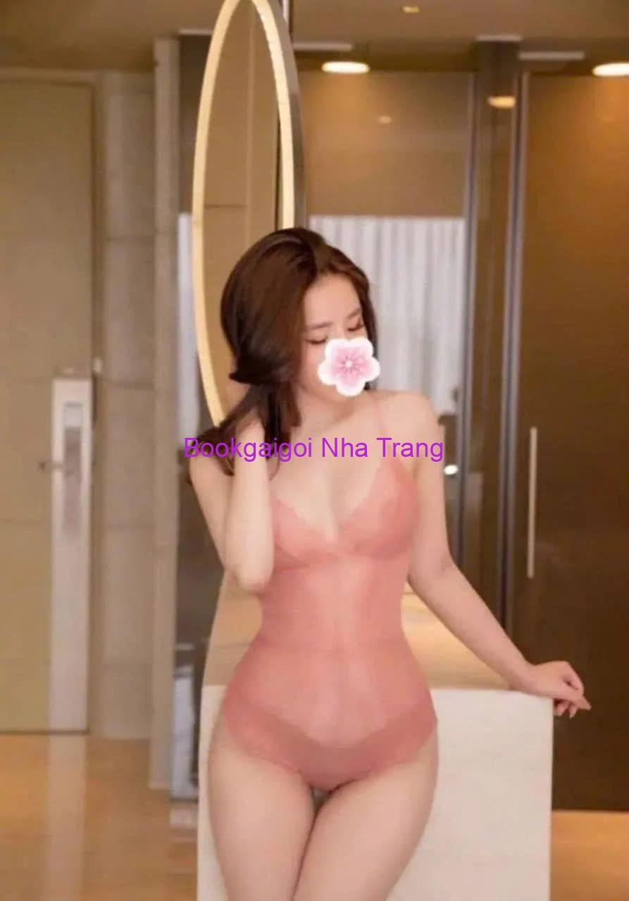 Thùy Trang – Gương Mặt Xinh Xắn, Dễ Thương Tại Nha Trang (8)