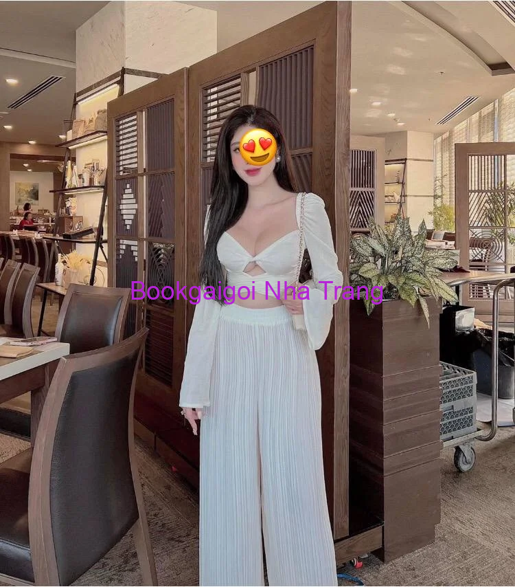 Trâm Anh – Hot Girl mặt xinh làm tình thì cực sướng (8)